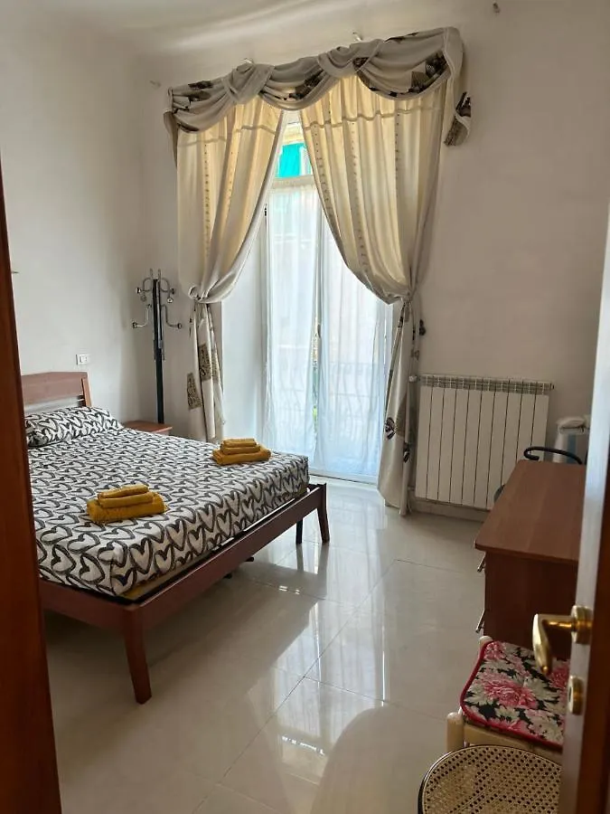 Apartment Alloggio In Centro Ben Servito Savona